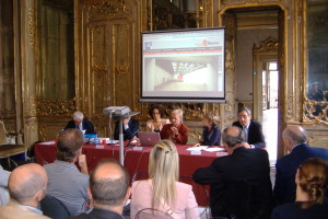 Il tavolo dei relatori nell'incontro a Palazzo Litta
