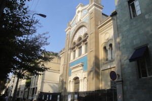 La facciata della Sinagoga di via della Guastalla a Milano